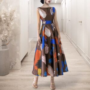 Сукня міді без рукавів в яскравий принт