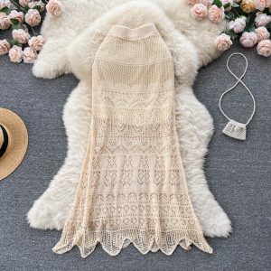 Спідниця трапеція ажурної в'язки бежевого кольору