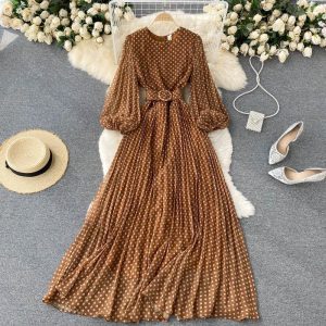 Сукня з тонкого креп-шифону коричнева в принт дрібний горох