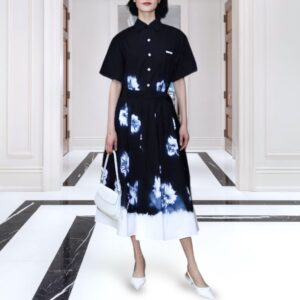 Сукня з бавовни темно-синя в білий квітковий принт