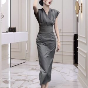 Сукня футляр сірого кольору