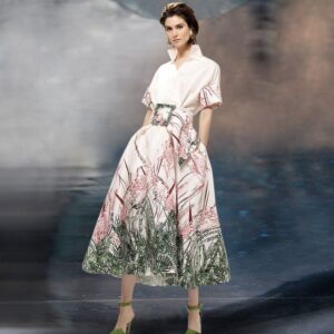 Сукня міді білого кольору в ніжний принт