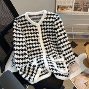 Трикотажний жакет в принт біло-чорна гусяча лапка